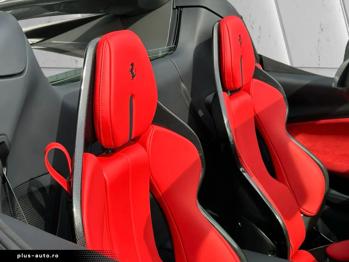 FERRARI 296 GTS CARBON