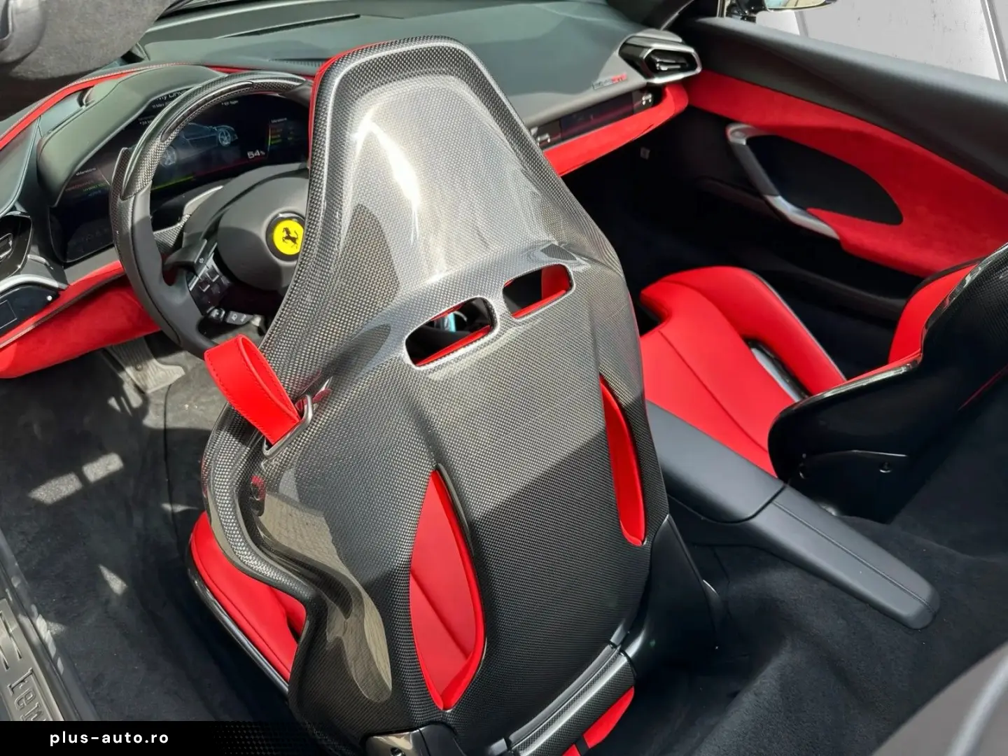 FERRARI 296 GTS CARBON