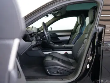 PORSCHE Approved 07 27   Pano