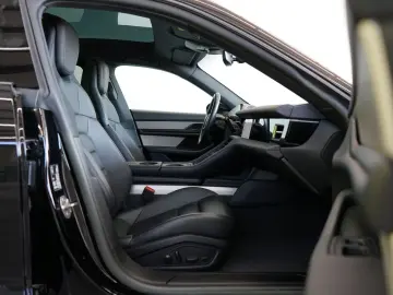 PORSCHE Approved 07 27   Pano