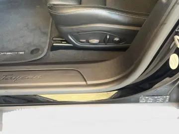 PORSCHE Approved 07 27   Pano