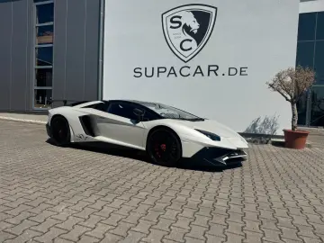 LAMBORGHINI Aventador LP 750-4 SV Roadster Carbon Garantie