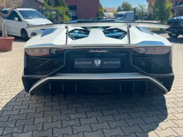 LAMBORGHINI Aventador LP 750-4 SV Roadster Carbon
