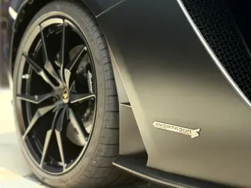 LAMBORGHINI Aventador S LP740-4   MwSt.   PPF   Carbon