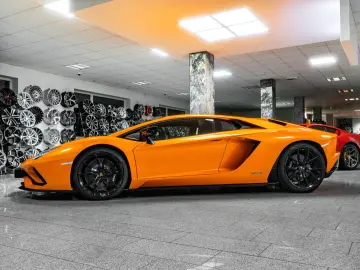 LAMBORGHINI Aventador S LP 740-4  CAPRISTO LIFT CAM CARBON