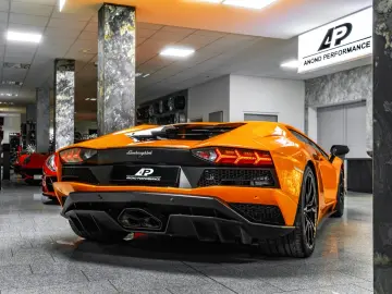 LAMBORGHINI Aventador S LP 740-4  CAPRISTO LIFT CAM CARBON