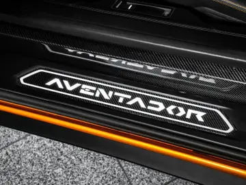 LAMBORGHINI Aventador S LP 740-4  CAPRISTO LIFT CAM CARBON