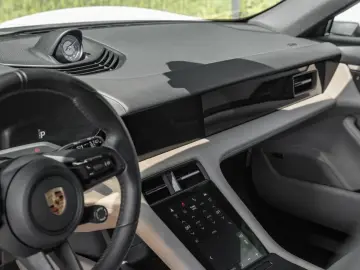 PORSCHE Taycan 4 Cross Turismo BOSE Panorama