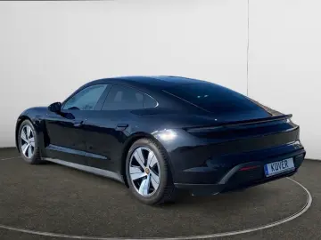 Porsche Taycan 79 kWh BOSE ACC NAVI STHZ LED APP SHZ