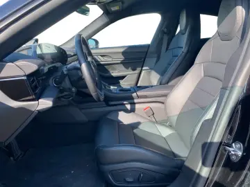 Porsche Taycan 79 kWh BOSE ACC NAVI STHZ LED APP SHZ