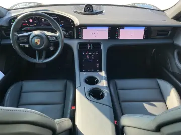 Porsche Taycan 79 kWh BOSE ACC NAVI STHZ LED APP SHZ