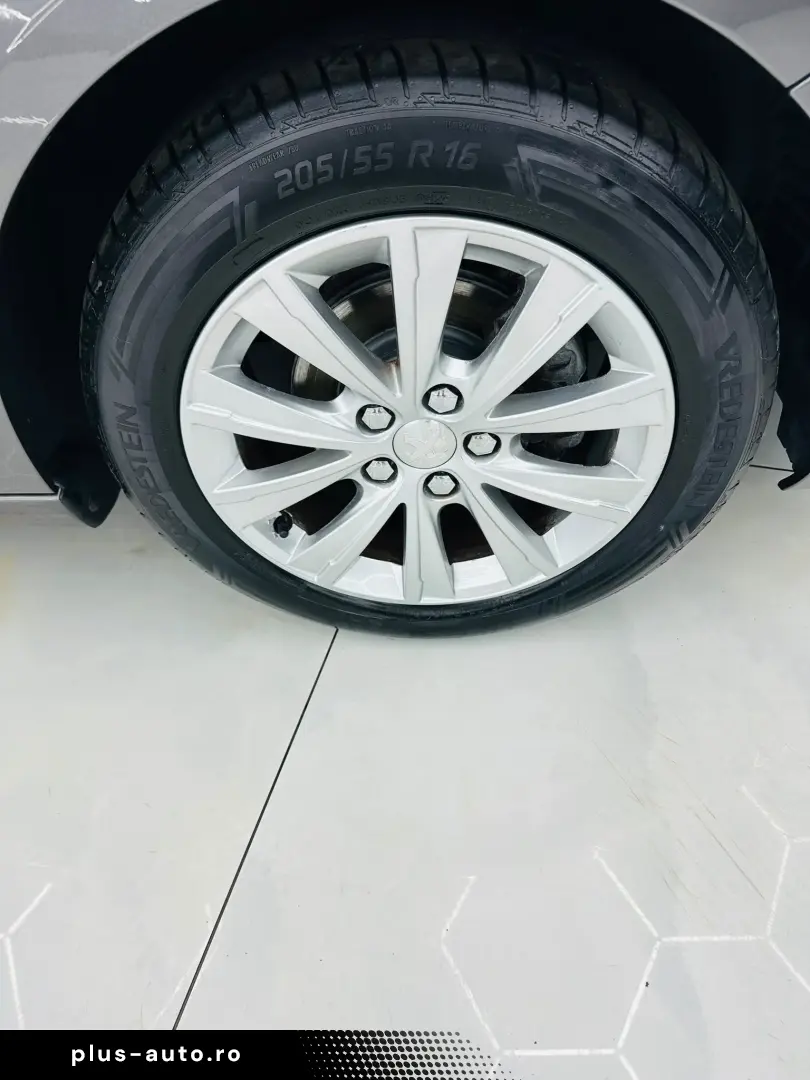 PEUGEOT 308 2019 1.2i E6 Garantie 12 Luni Rate Avans 0 Doar