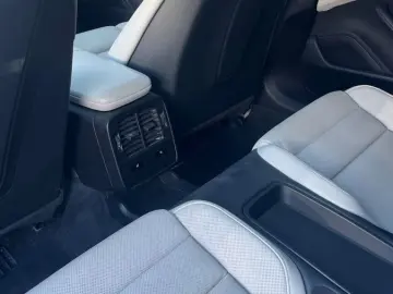 PORSCHE Taycan Sport Turismo Matrix Pano HeadUP 360Grad
