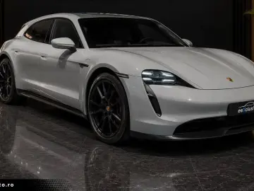 PORSCHE Taycan Sport Turismo Matrix Pano HeadUP 360Grad