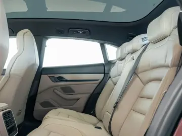 PORSCHE Taycan Sport Turismo InnoDrive Head-Up 1. Hand