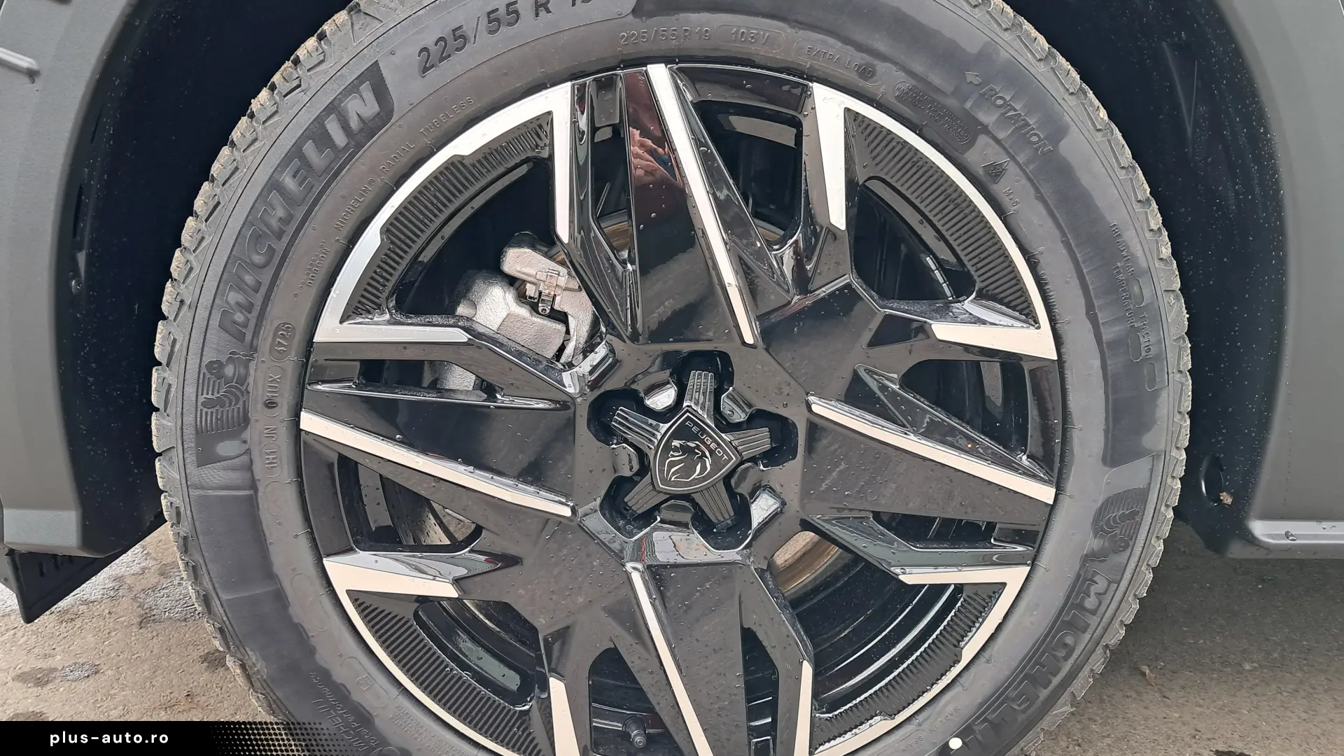 PEUGEOT 5008 GT 1.2 Hybrid 145 CP automata