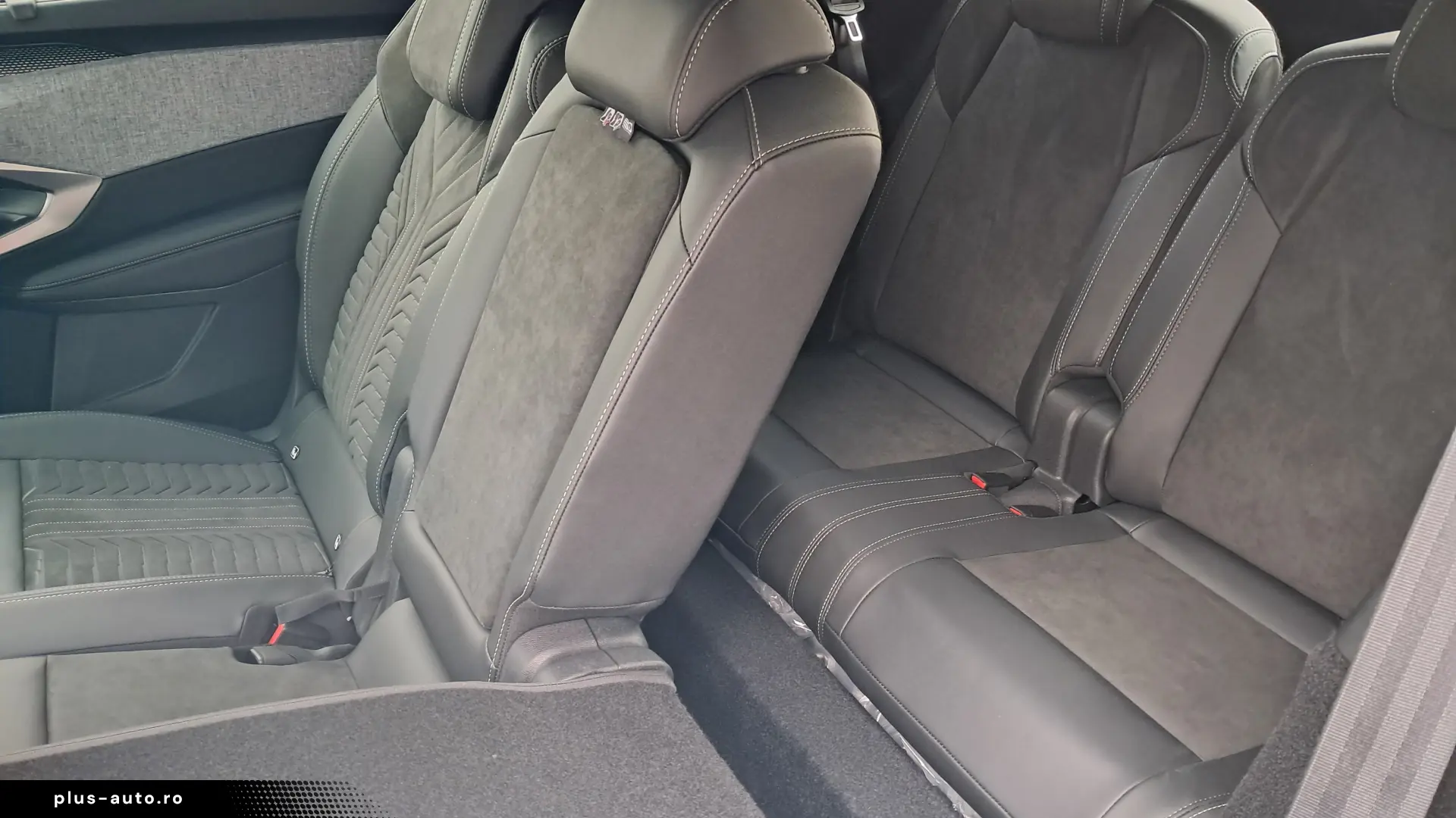 PEUGEOT 5008 GT 1.2 Hybrid 145 CP automata