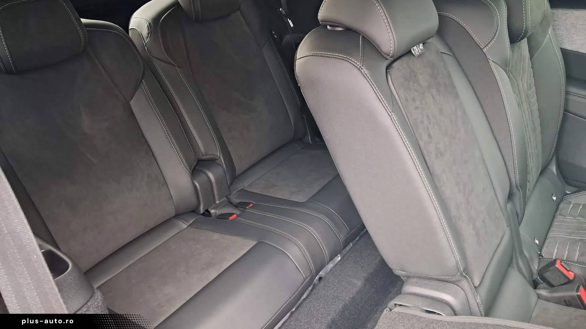 PEUGEOT 5008 GT 1.2 Hybrid 145 CP automata