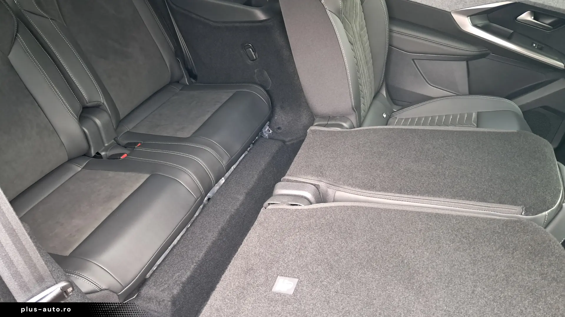 PEUGEOT 5008 GT 1.2 Hybrid 145 CP automata