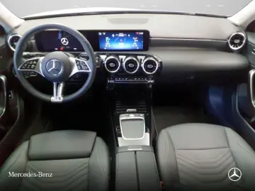 Mercedes-Benz A 250 e-Hybrid Progressive