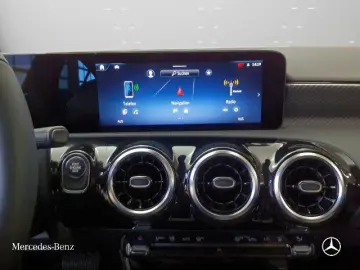 Mercedes-Benz A 250 e-Hybrid Progressive