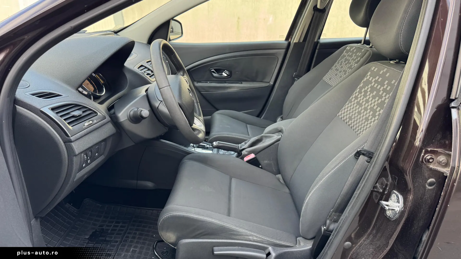 Renault Megane - Km. certificati! Rate fara avans!