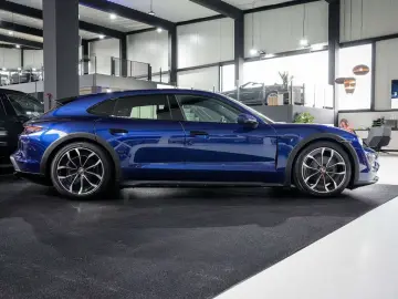 Porsche Taycan 4S Cross Turismo 93.4 kWh - Afterastur