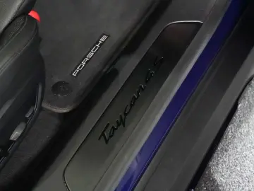 Porsche Taycan 4S Cross Turismo 93.4 kWh - Afterastur