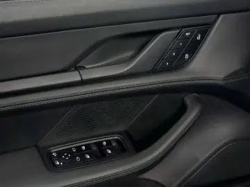 Porsche Taycan 4S Cross Turismo 93.4 kWh - Afterastur