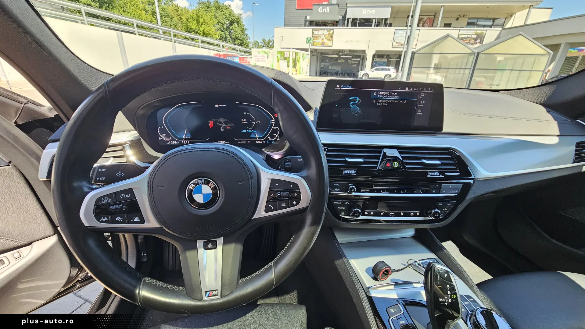BMW Seria 5 530e iPerformance Aut. Luxury Line