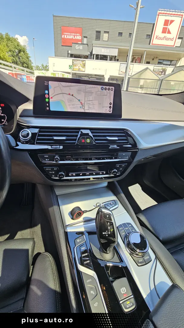 BMW Seria 5 530e iPerformance Aut. Luxury Line