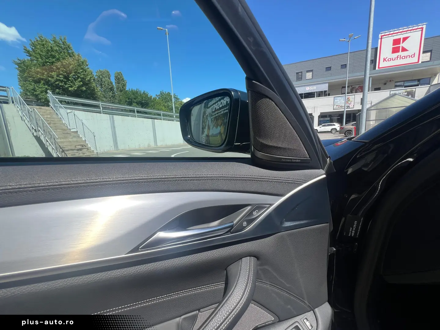 BMW Seria 5 530e iPerformance Aut. Luxury Line