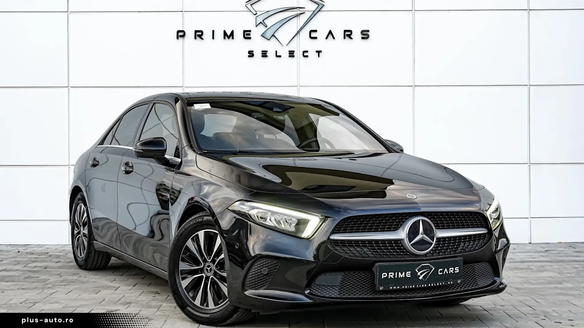 Mercedes-Benz A 180 Sedan 7G-DCT Style