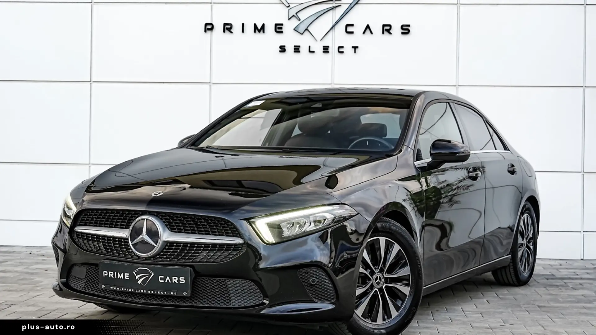 Mercedes-Benz A 180 Sedan 7G-DCT Style