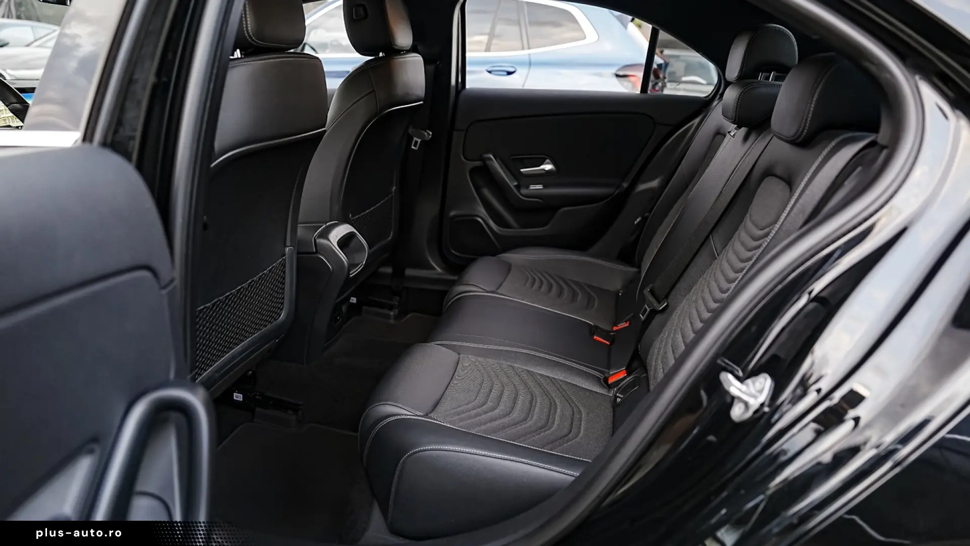 Mercedes-Benz A 180 Sedan 7G-DCT Style
