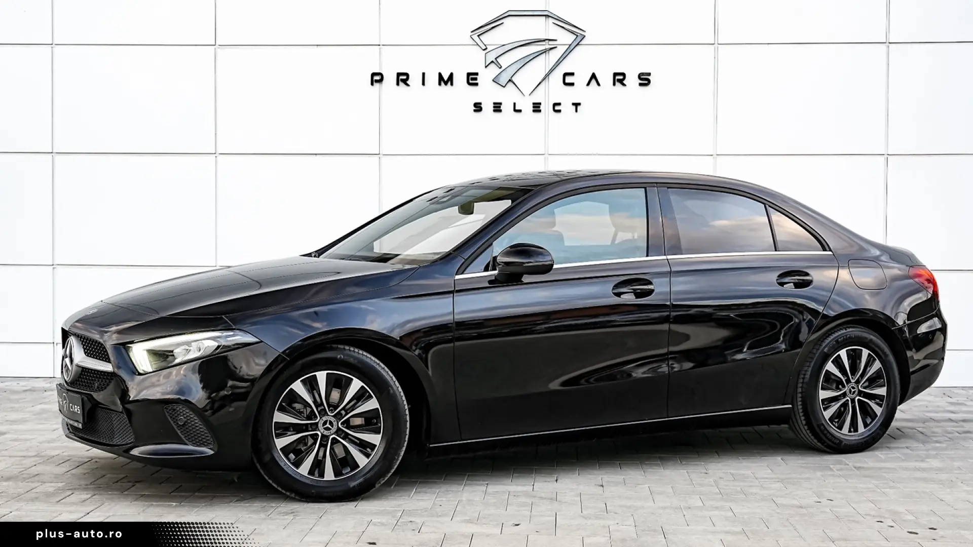 Mercedes-Benz A 180 Sedan 7G-DCT Style