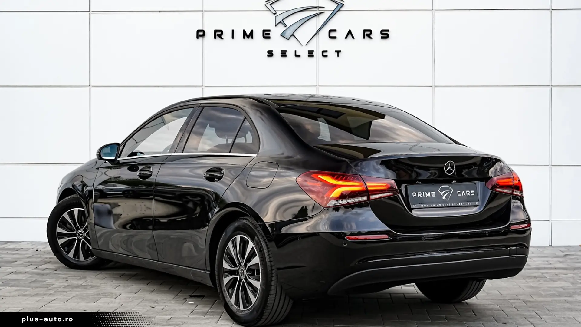 Mercedes-Benz A 180 Sedan 7G-DCT Style