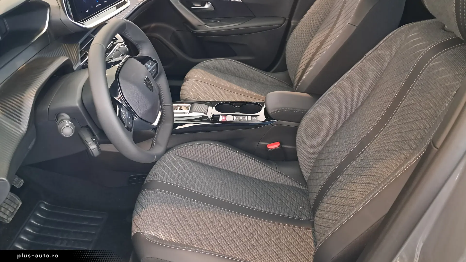 PEUGEOT 2008 Allure 1.2 Hybrid 145 CP automata