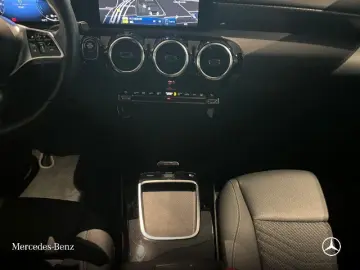 Mercedes-Benz A 250 e-Hybrid Progressive