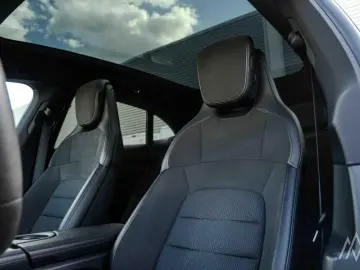 PORSCHE Taycan Sport Turismo 381PS Porsche Approved 2034