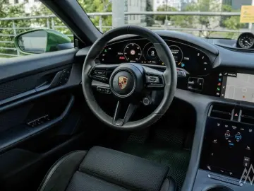 PORSCHE Taycan Sport Turismo 381PS Porsche Approved 2034