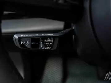 PORSCHE Taycan Sport Turismo 381PS Porsche Approved 2034