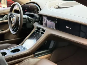 PORSCHE Taycan Basis HEAD-UP PANORAMA 20 TURBO BOSE PRSE