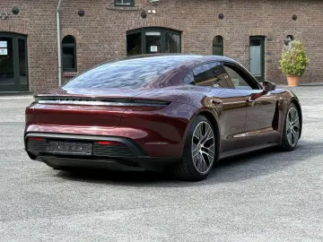 PORSCHE Taycan Basis HEAD-UP PANORAMA 20 TURBO BOSE PRSE