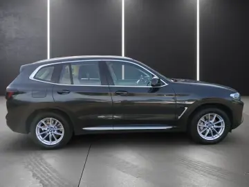 BMW X3 xDrive30e LIVE COCKPIT PLUS HEAD UP LASERLICH