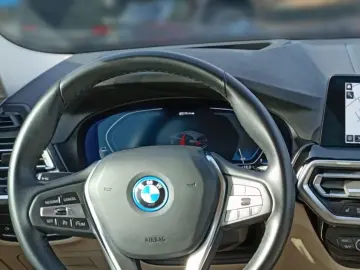 BMW X3 xDrive30e LIVE COCKPIT PLUS HEAD UP LASERLICH