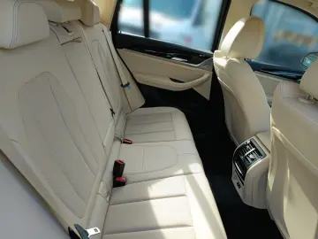 BMW X3 xDrive30e LIVE COCKPIT PLUS HEAD UP LASERLICH