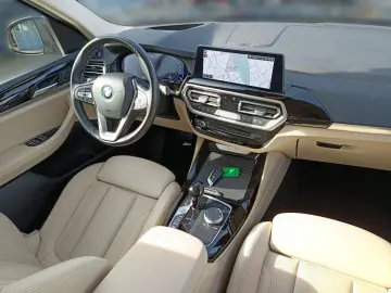 BMW X3 xDrive30e LIVE COCKPIT PLUS HEAD UP LASERLICH