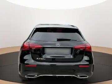 Mercedes-Benz A 250 e Hybrid DB7 Edition AMG-Line