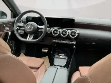 Mercedes-Benz A 250 e Hybrid DB7 Edition AMG-Line